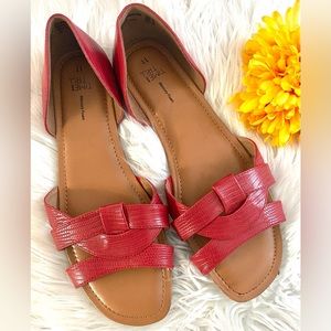 🔥RED OPEN TOE FLATS🔥SIZE 11🔥USED